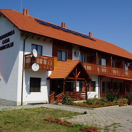 Pensiunea Casa Bunicului Mociu Exterior foto