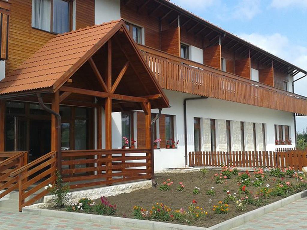 Pensiunea Casa Bunicului Mociu Exterior foto